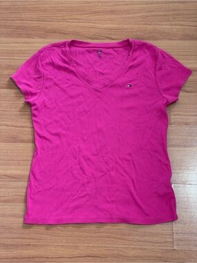 Tommy Hilfiger Pink V-Neck Logo Tee Size XL